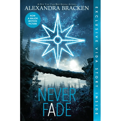 Never Fade (Bonus Content) - The Darkest Minds, Book 2 - Paperback - iShook Books